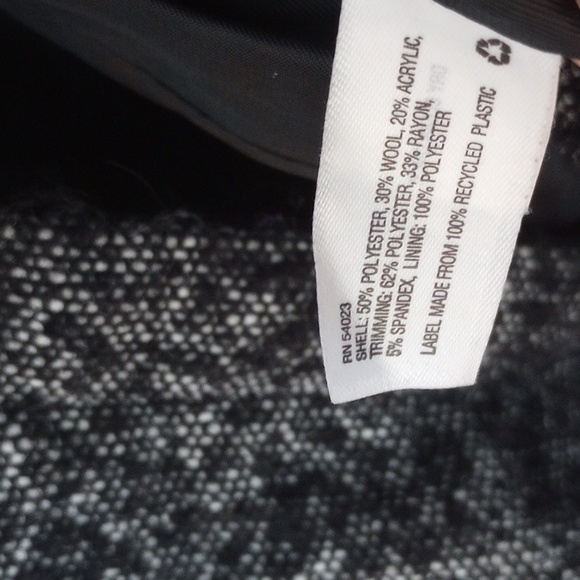 GAP Black and White Wool Blend Tweed Boucle Jacket size small - Picture 7 of 7